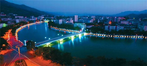 创业开什么店夫妻好做一点，适合夫妻俩创业的小店