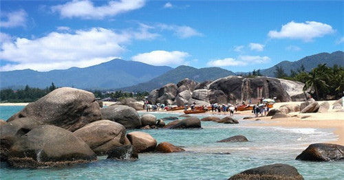 沭阳县开一家卷饼店要投多少钱，在沭阳县加盟满婆婆现烤牛肉卷饼什么位置客源多